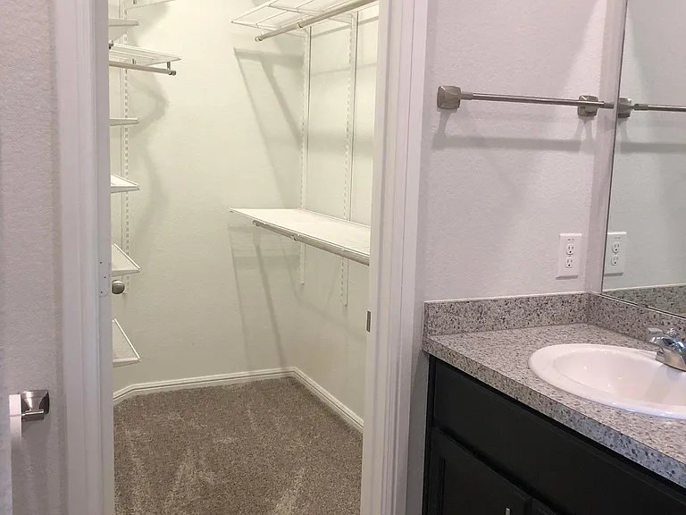 2225 Denmark Ln — Photo 9