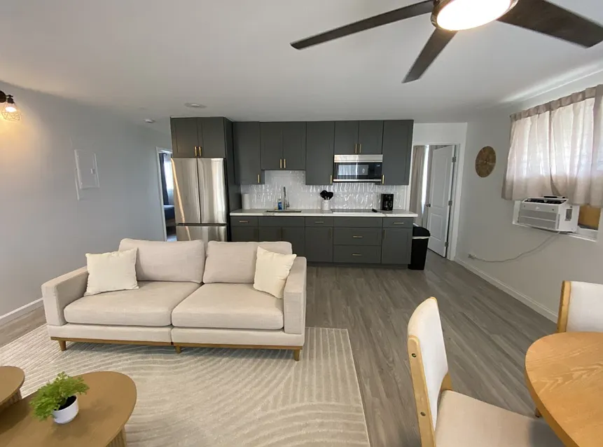 2 bed, 800 sqft, $4,500 — Photo 1