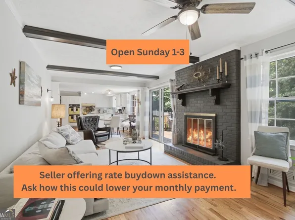 2059 Mountain Creek Dr, Stone Mountain, GA 30087