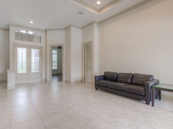 4th image of 5905 Alana Leigh Pl