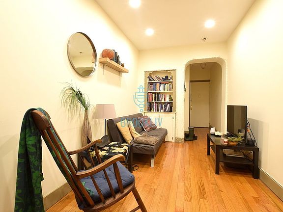 3rd image of 15 Crooke Ave APT 2F