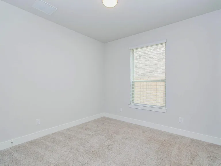 14910 Mossycup Spur Way — Photo 8