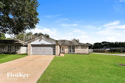 10811 Forest Leaf Dr Photo 1