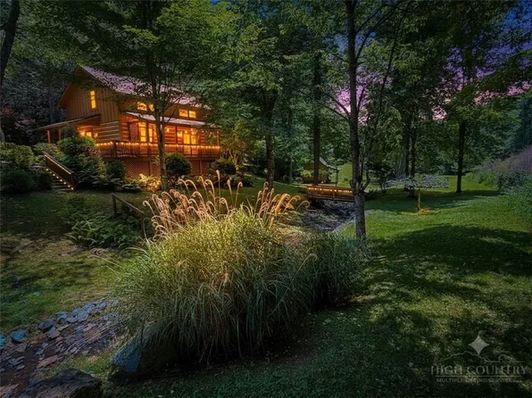 109 Turkeyfoot Lane, Vilas, NC 28692