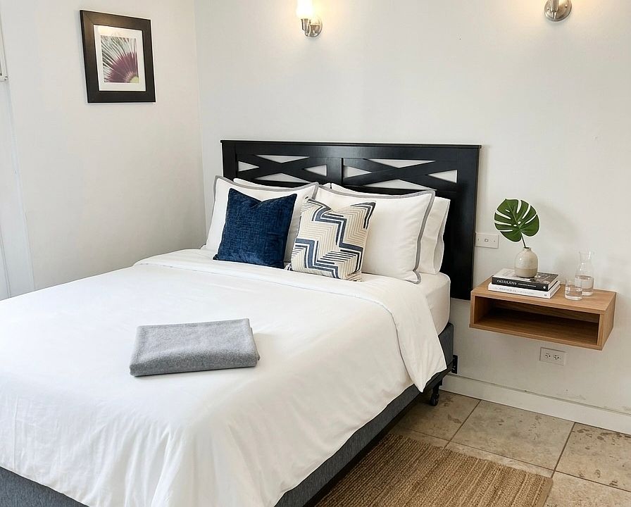1st image of 2463 Kuhio Ave APT 305