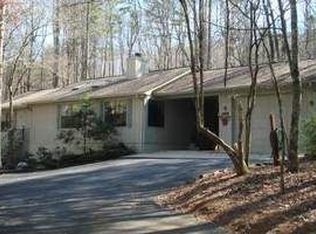 30 Meadow Ln, Sautee Nacoochee, GA 30571