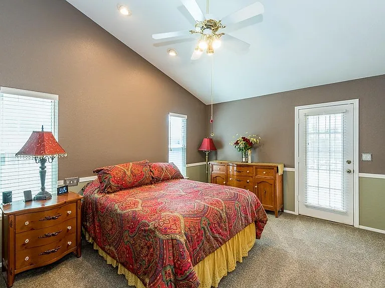 1737 E Revere Rd — Photo 12