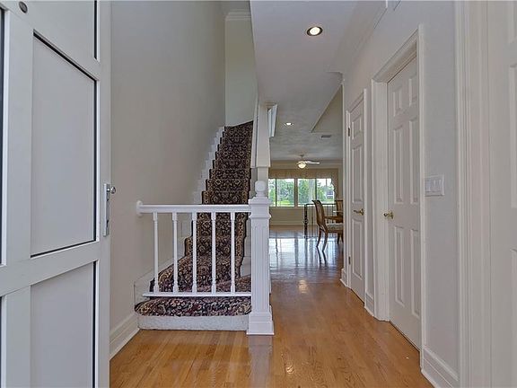 4th image of 9725 Tiffany Oaks Ln