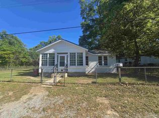 337 E Chestnut Ave, Crestview, FL 32539