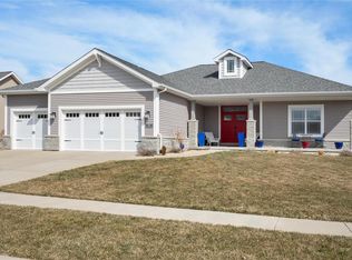 963 Carnegie Knolls Dr, O Fallon, IL 62269