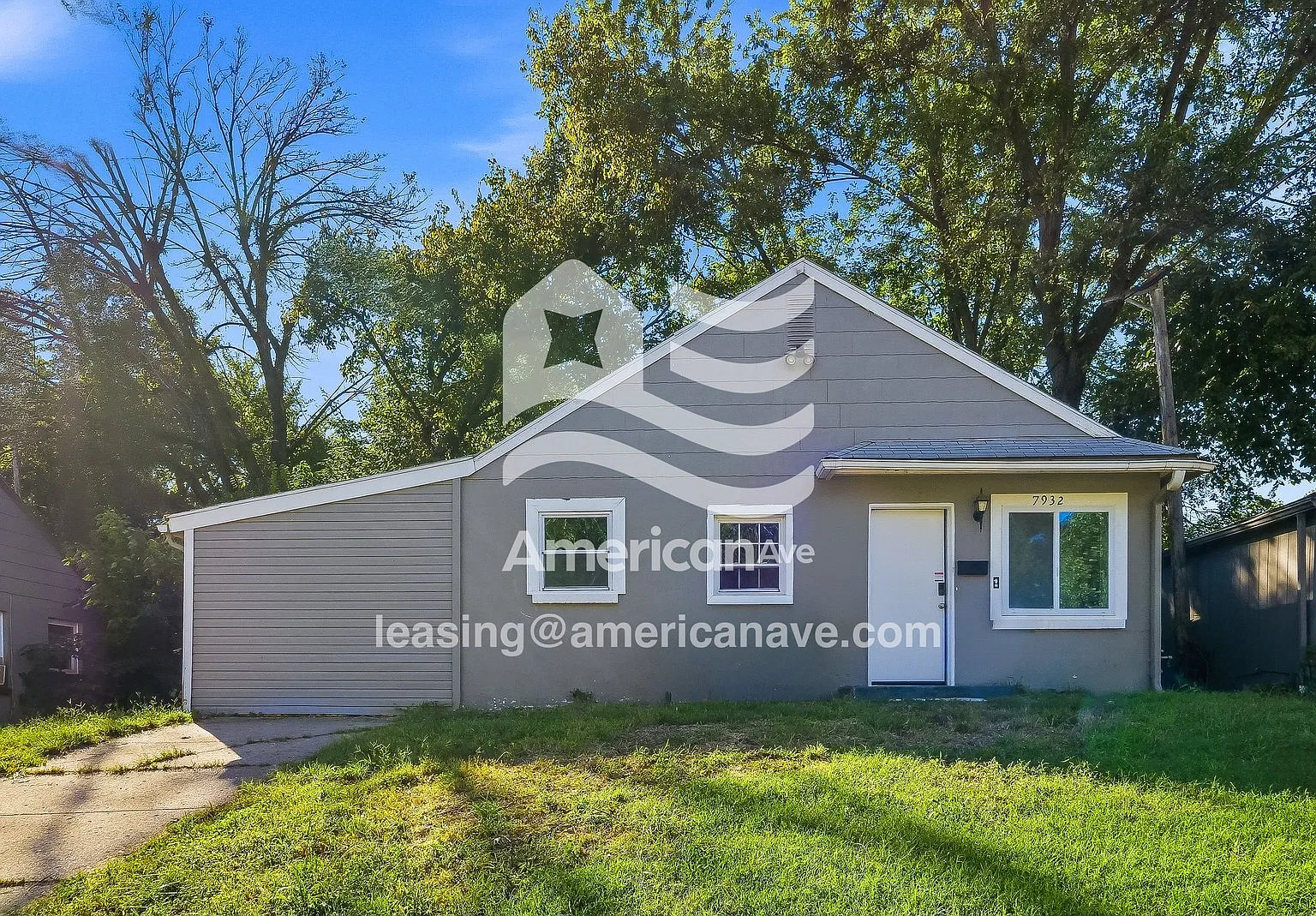 2 bed, 1.0 bath, 1118 sqft, $1,082 — Photo 1