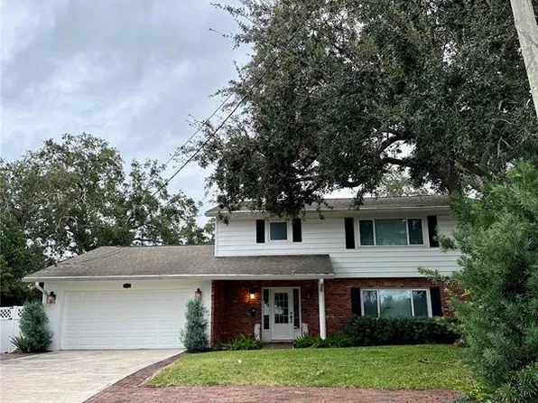 1318 49th Ave NE, Saint Petersburg, FL 33703