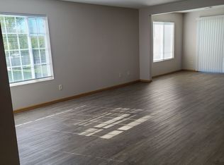 405 Hillside Ct #409, Pleasant Hill, IA 50327