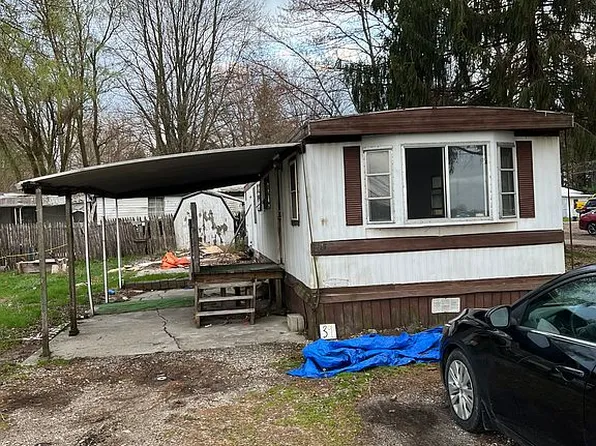 4549 County Rd E #39, Delta, OH 43515