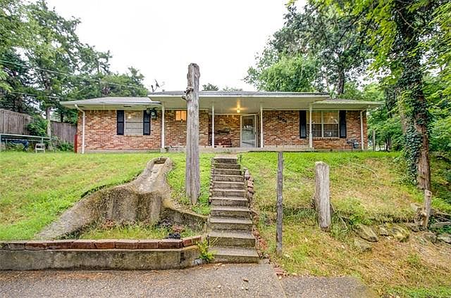 1st image of 1009 Cedar Trail Dr