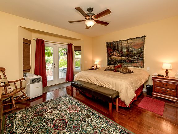 3rd image of 36823 55th Avenue S.