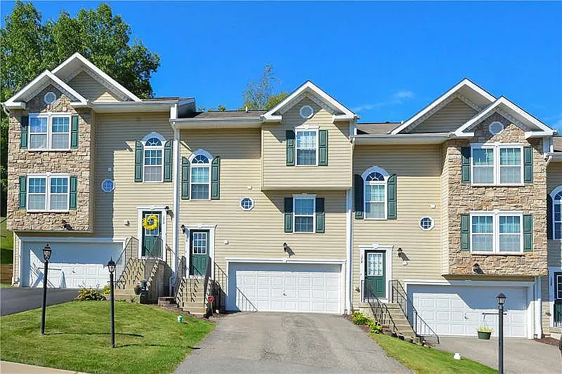 1210 Canterbury Dr