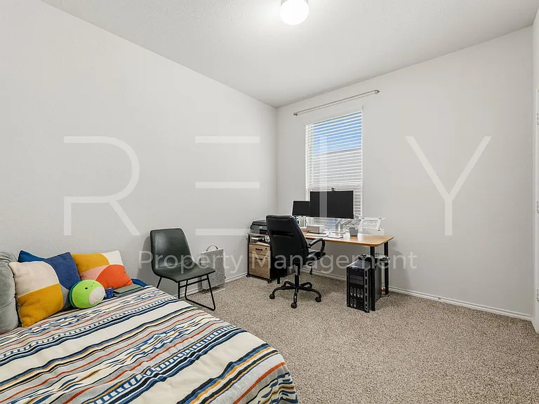 1600 Cliffbrake Way — Photo 27