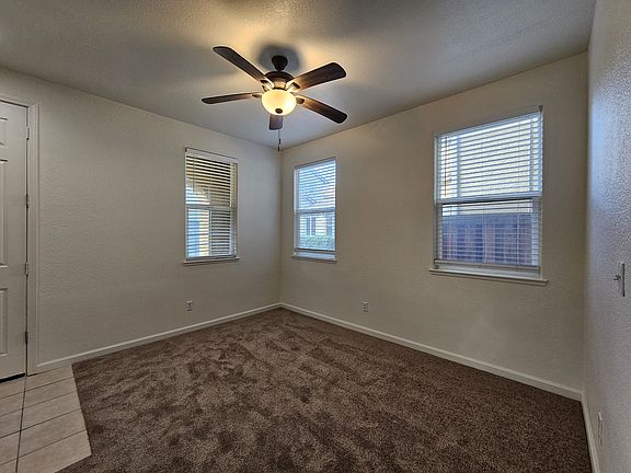3rd image of 8 Halsey Pl