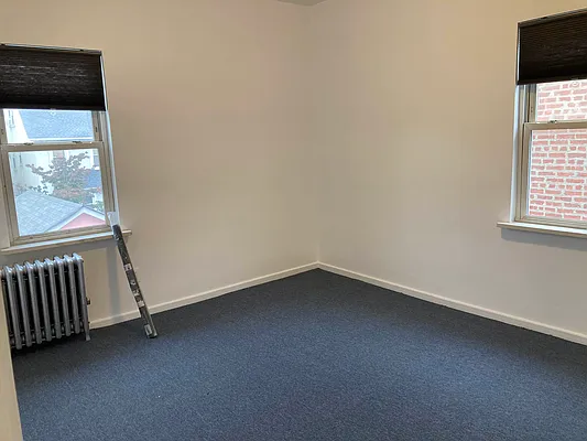 Rented by 18 REALTY | media 22