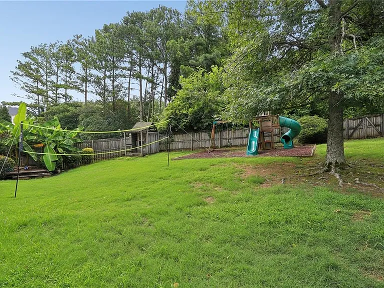 5038 Wickford Dr — Photo 16