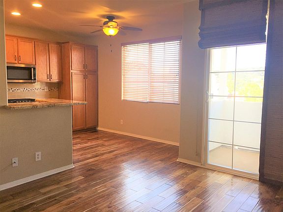 4th image of 387 Westlake Vista Ln