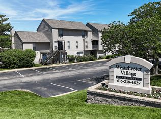 941 Clubhouse Ln #928-001, O'Fallon, MO 63366