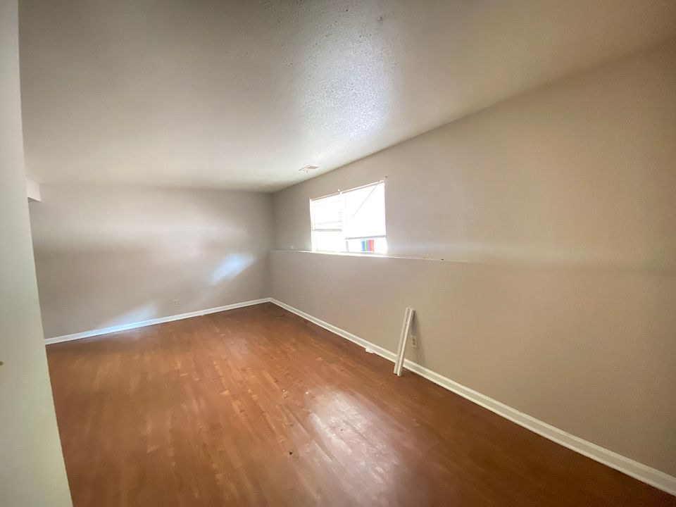 1st image of 222 N Haworth Ave #2&3
