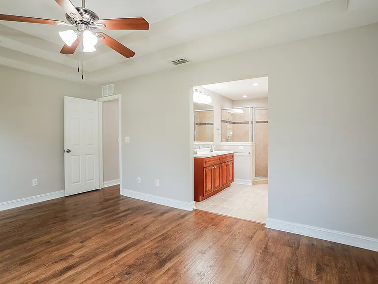 8106 Byrd Landing Ct — Photo 12