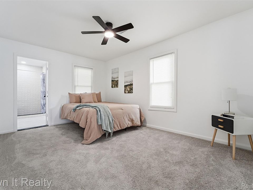 16803 Lawton St, photo 24