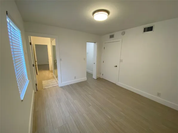 1576 NW 3rd Way, Pompano Beach, FL 33060