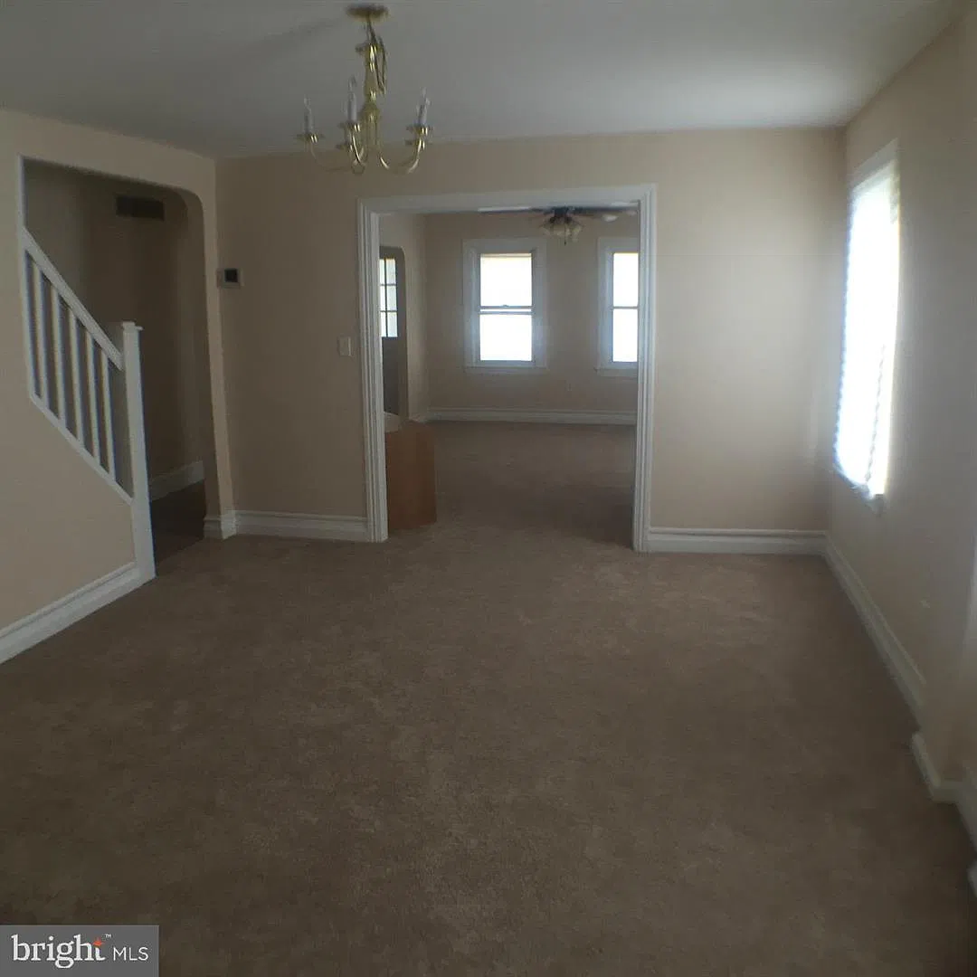 3 bed, 1450 sqft, $1,850 — Photo 2