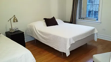 Rented by R New York