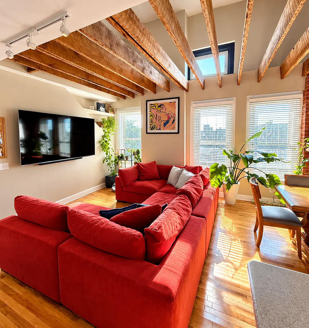 3 bed, 2196 sqft, $2,600 — Photo 1