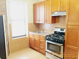 Rented by aptsandlofts.com