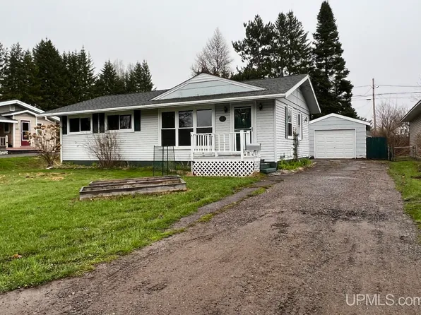 309 N Main St, Lanse, MI 49946