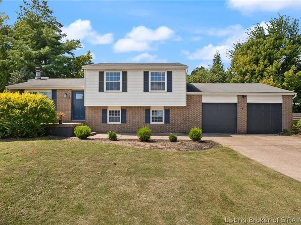 768 Flat Wood Drive, Clarksville, IN 47129