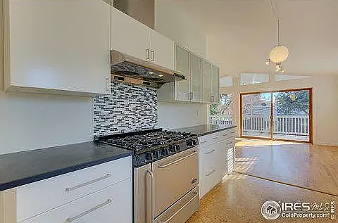 2885 19th St — Photo 8