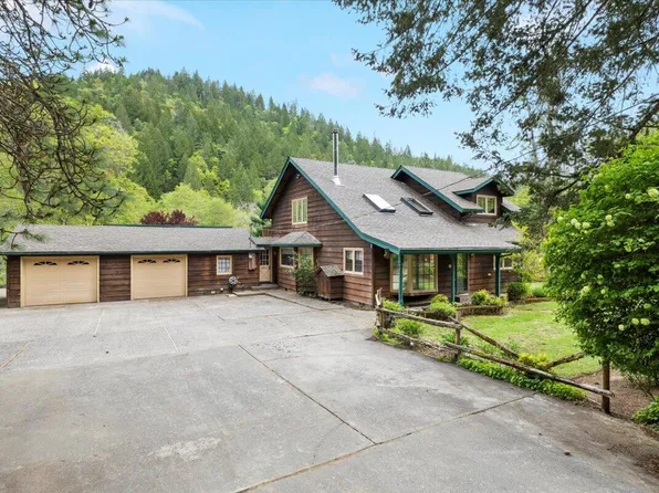 5152 W Evans Creek Rd, Rogue River, OR 97537