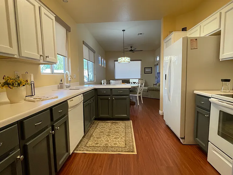 10314 Cogswell Ave — Photo 9