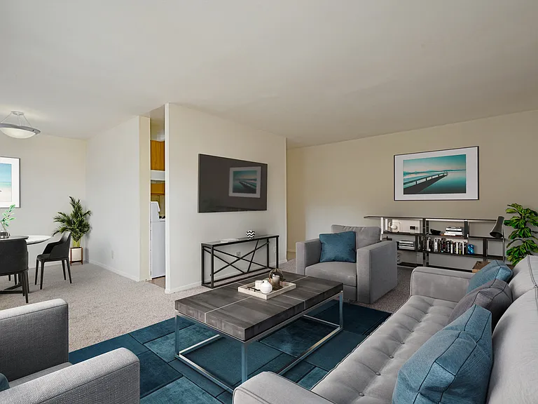 Seven Springs Apartments — Photo 16