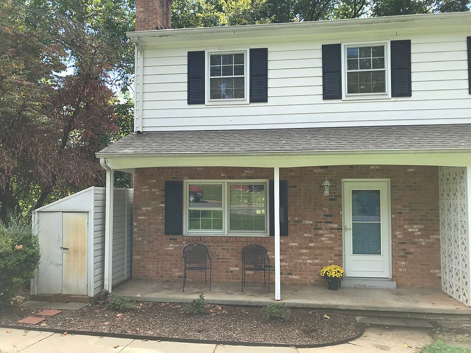 View from front yard