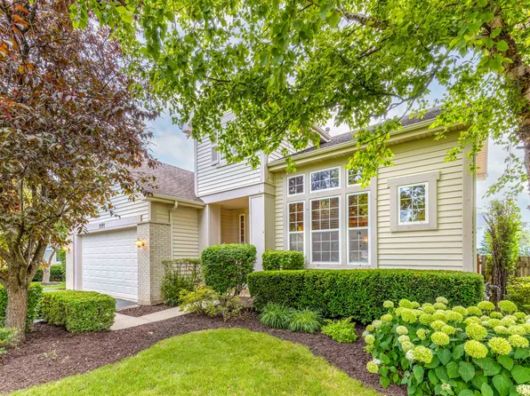 2292 Avalon Dr, Buffalo Grove, IL 60089