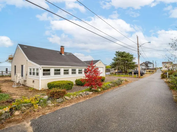7 57th St, Newburyport, MA 01950