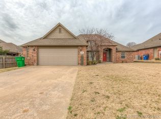14412 S Urbana Pl, Bixby, OK 74008