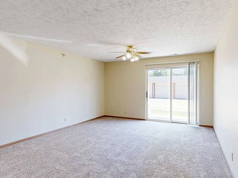 Pine Lake Heights Apartments — Photo 65