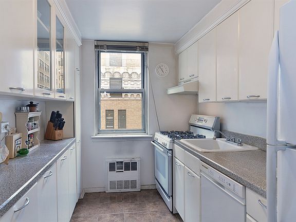 2nd image of 139 E 33rd St APT 12K