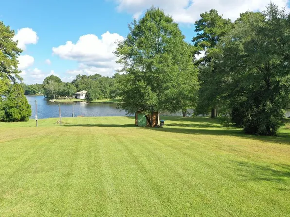67 Poplar Dr, Perkinston, MS 39573