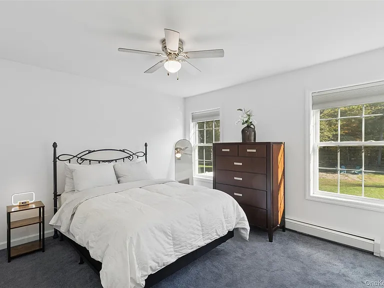 16 Mastro Ct — Photo 20