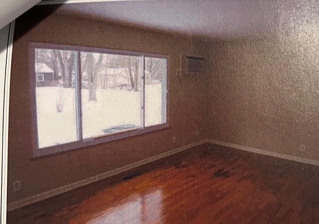 2nd image of 421 John R St